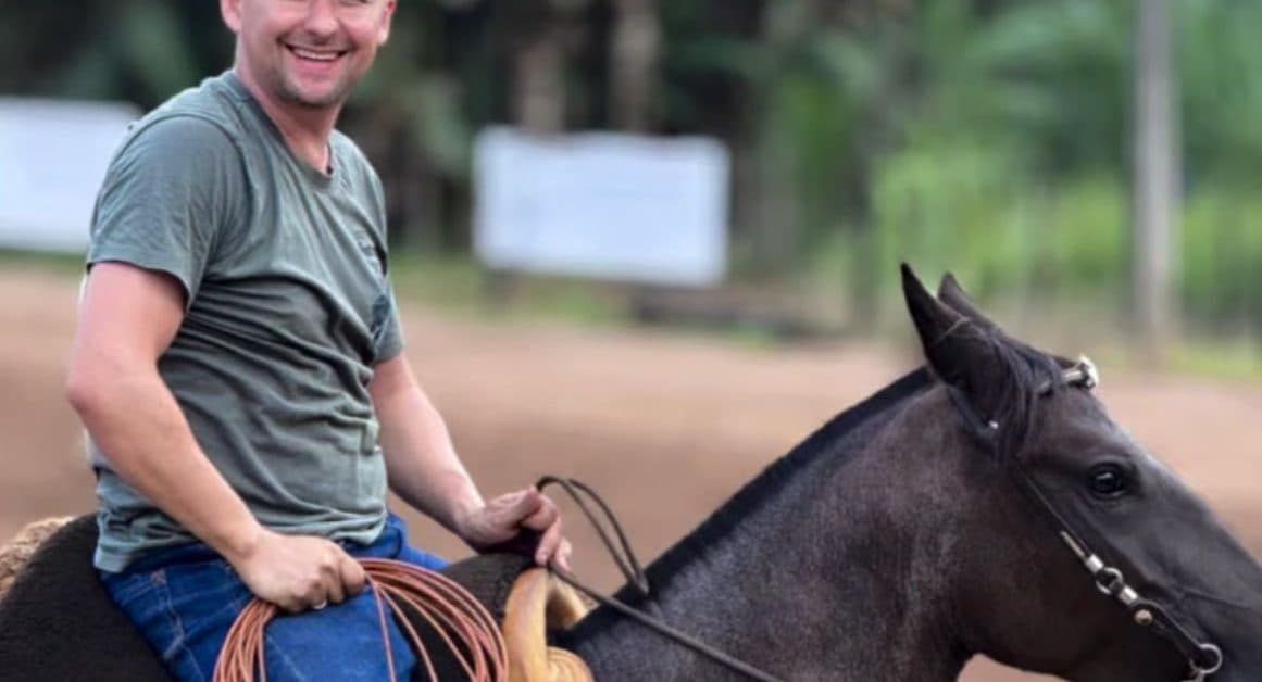 Homem sofre descarga elétrica e morre em rancho enquanto trabalhava com o pai e o irmão