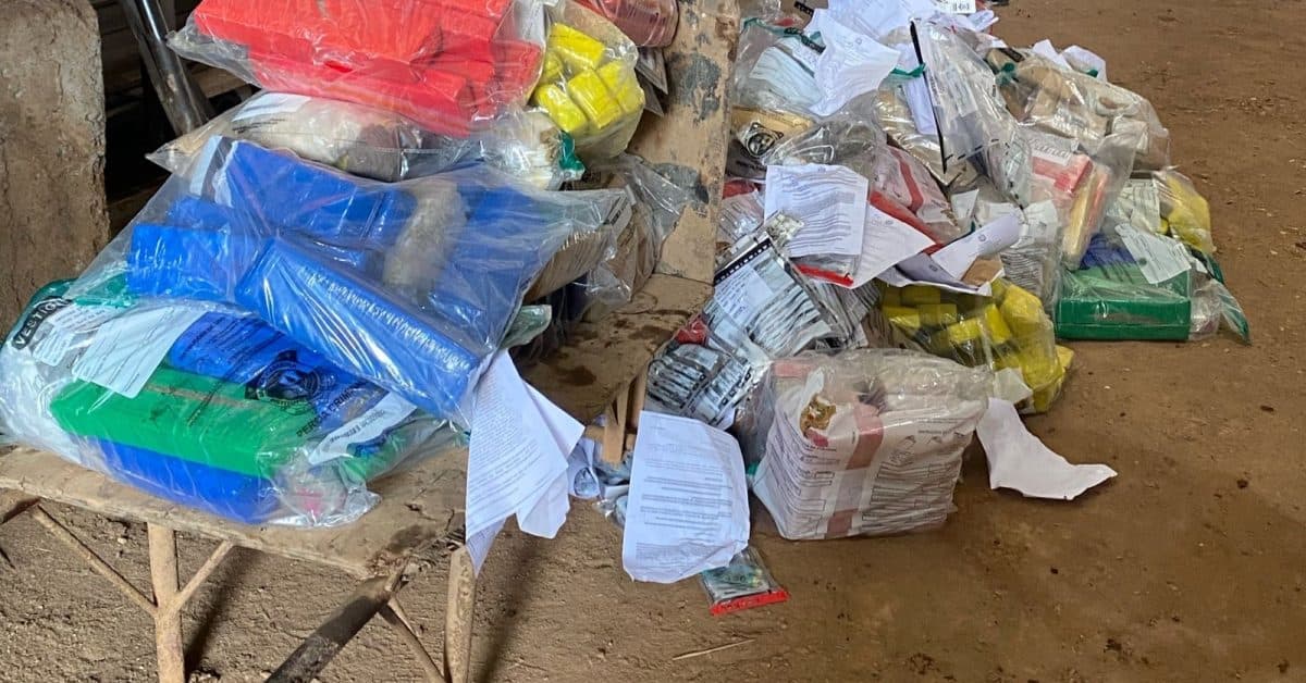 Mais de 300 quilos de drogas são incinerados pela Polícia Civil em Camboriú