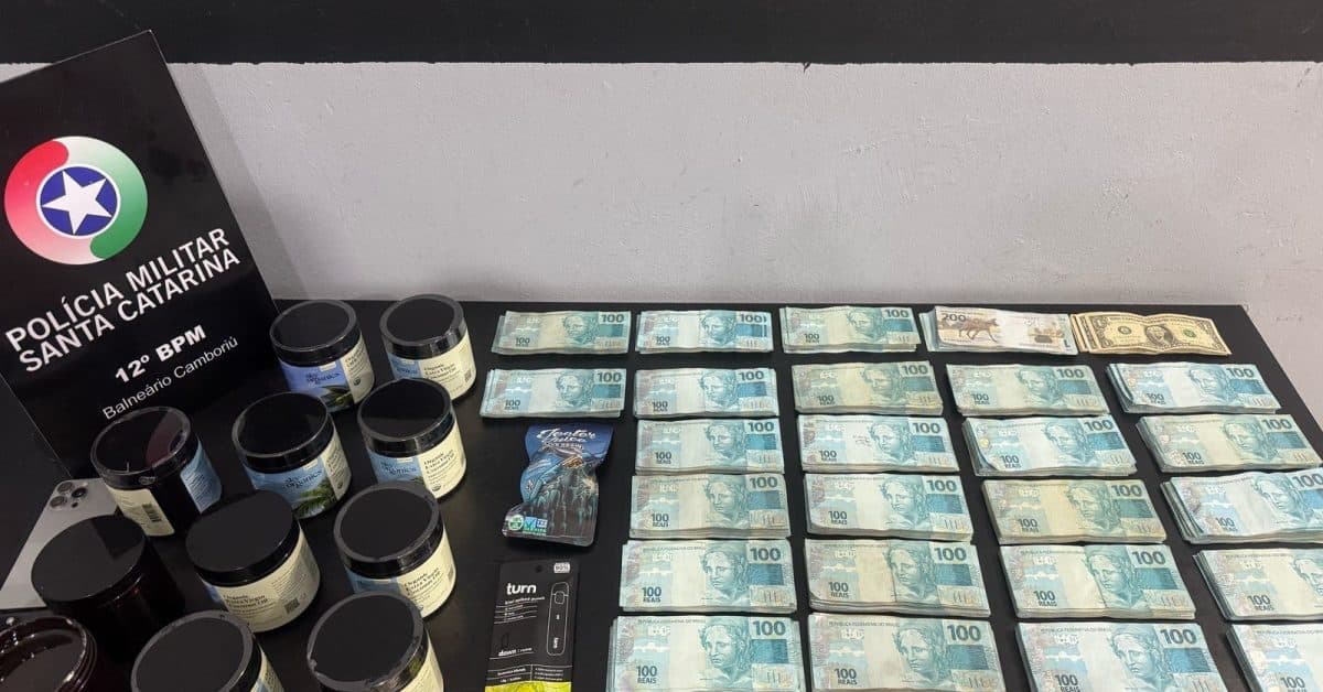 Óleo THC avaliado em R$ 650 mil e dinheiro vivo são apreendidos em Balneário Camboriú