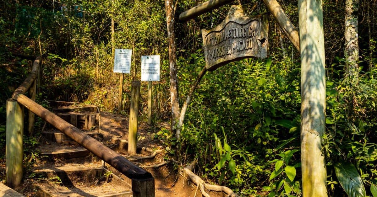 Bombinhas tem a 3ª trilha mais fotografada do Brasil, segundo Google Maps