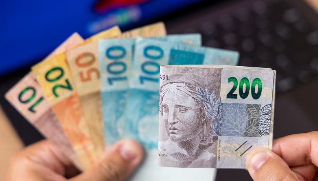 Santa Catarina reduz inadimplência e se destaca no cenário econômico nacional