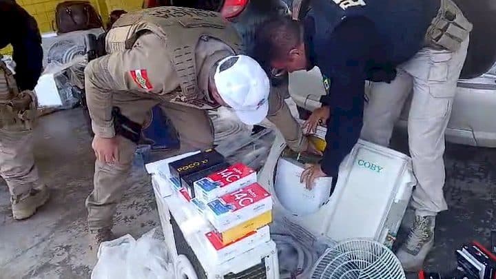 Polícia encontra eletrônicos contrabandeados escondidos em ar-condicionado em SC