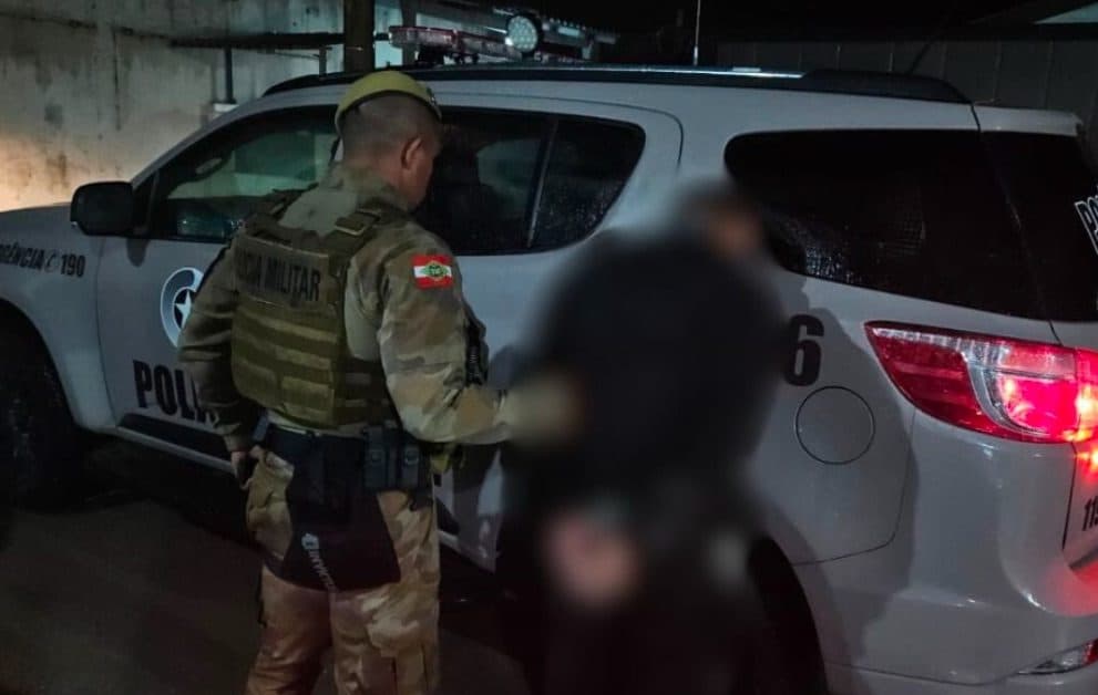 Tentou fugir, mas não deu! Polícia prende assassino procurado em Canelinha