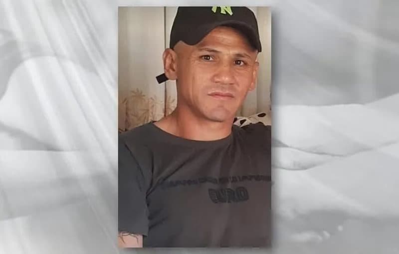 Morte por ciúmes: pai e filho matam homem a facadas no meio da rua e pegam mais de 20 anos de prisão