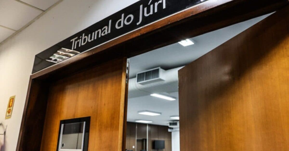 Condenado a 29 anos homem que matou companheira a facadas na frente dos filhos em Florianópolis