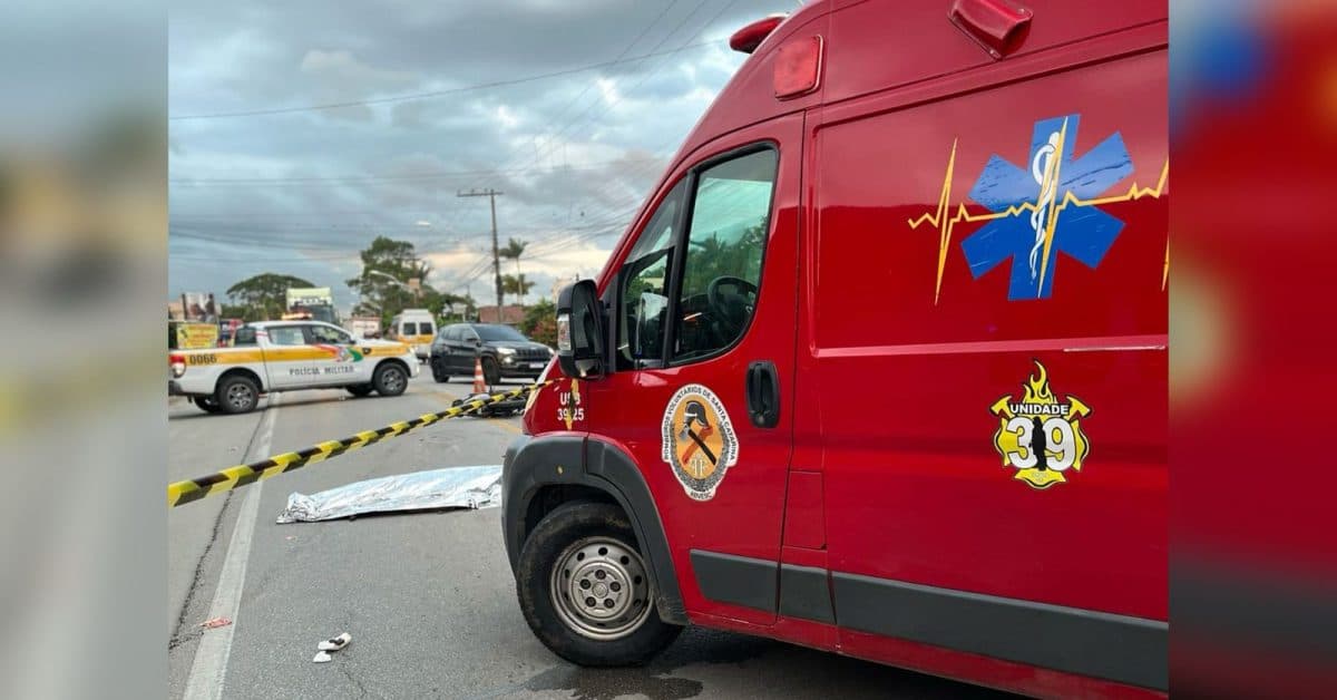 Motociclista morre após ser atropelado por ônibus escolar da Prefeitura de Ilhota