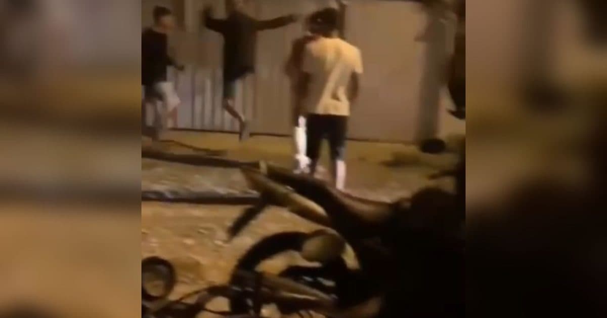 Motoboys se mobilizam e perseguem motorista que atropelou colega em praia de SC
