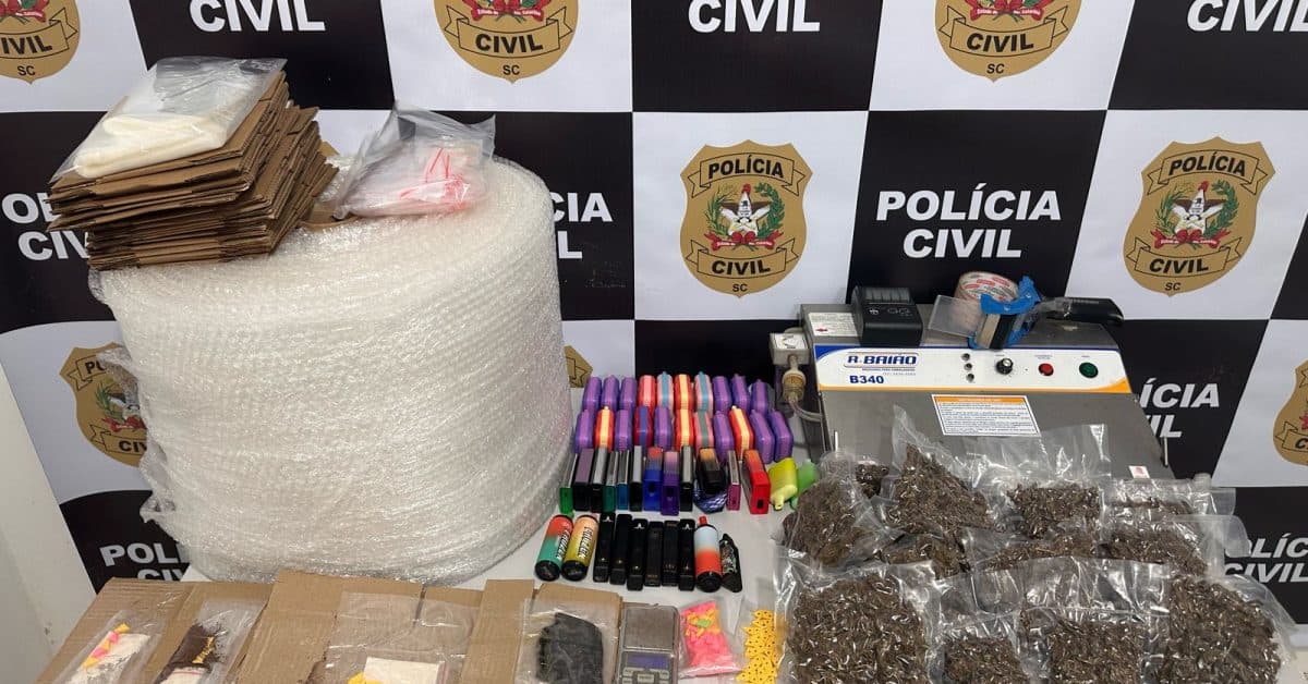 Polícia Civil prende homem e encontra drogas e fábrica clandestina de anabolizantes em Tijucas