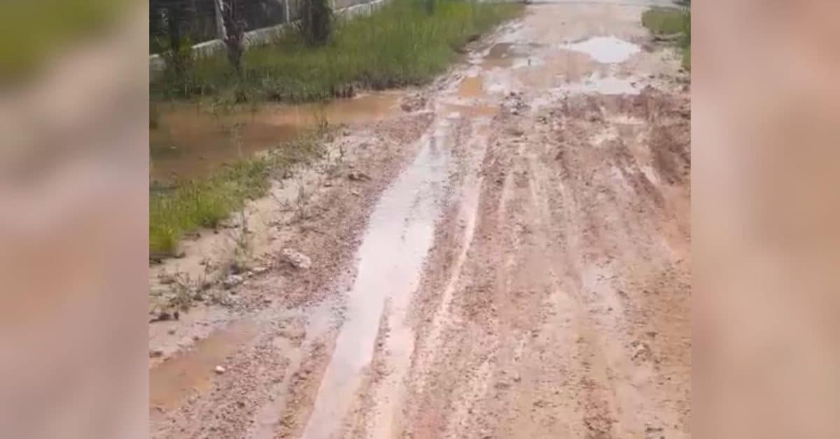 Moradores sofrem com buracos e falta de água no bairro Timbé em São João Batista