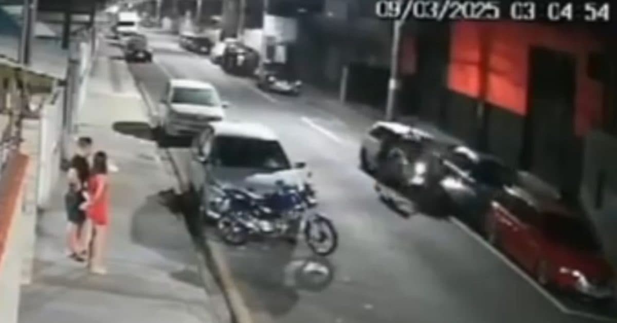 Pai e filho pequeno são atropelados por motorista venezuelano bêbado em Balneário Camboriú