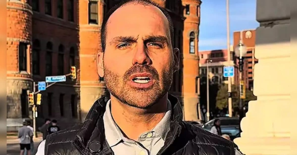 “Não me acovardarei”: Eduardo Bolsonaro pede licença e anuncia que ficará nos EUA