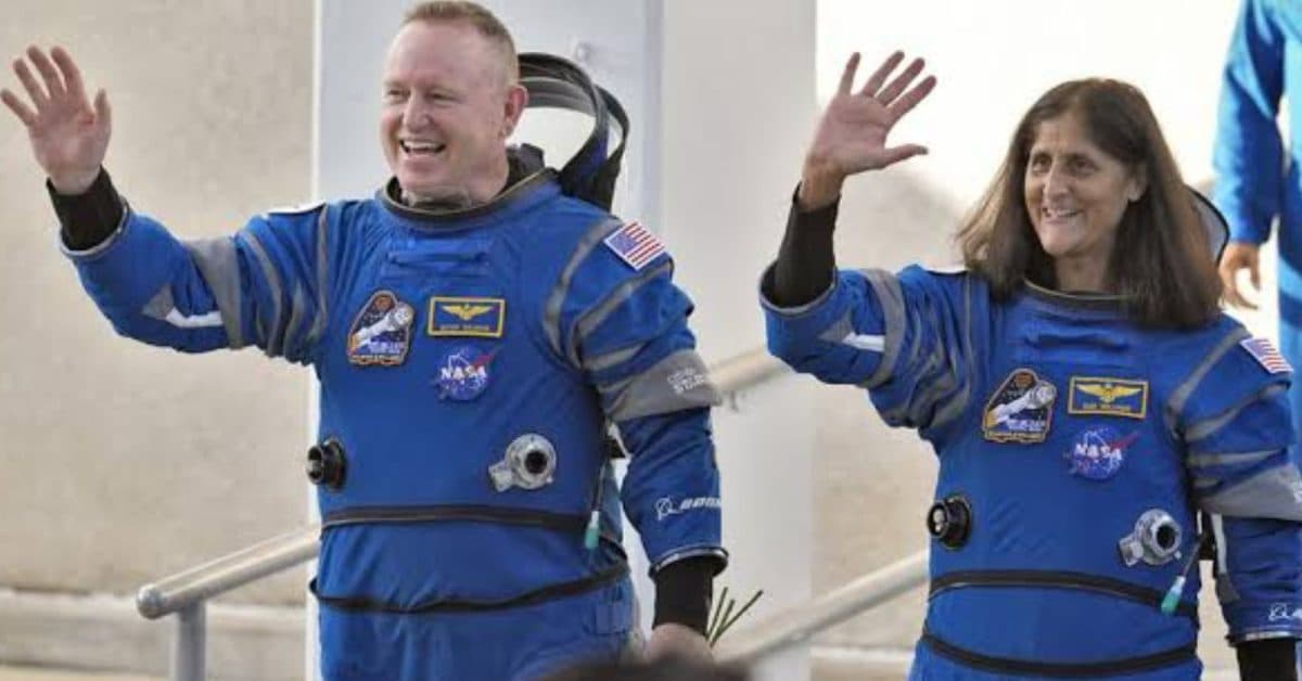 “Pouso bem-sucedido”: Astronautas voltam à Terra após 9 meses “presos” no espaço
