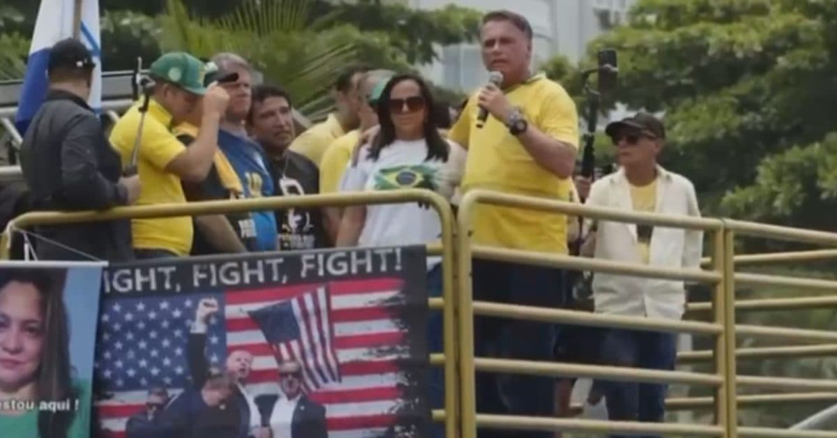 Durante manifestação em Copacabana, Jorginho Mello vê Bolsonaro afirmar que está com o PSD