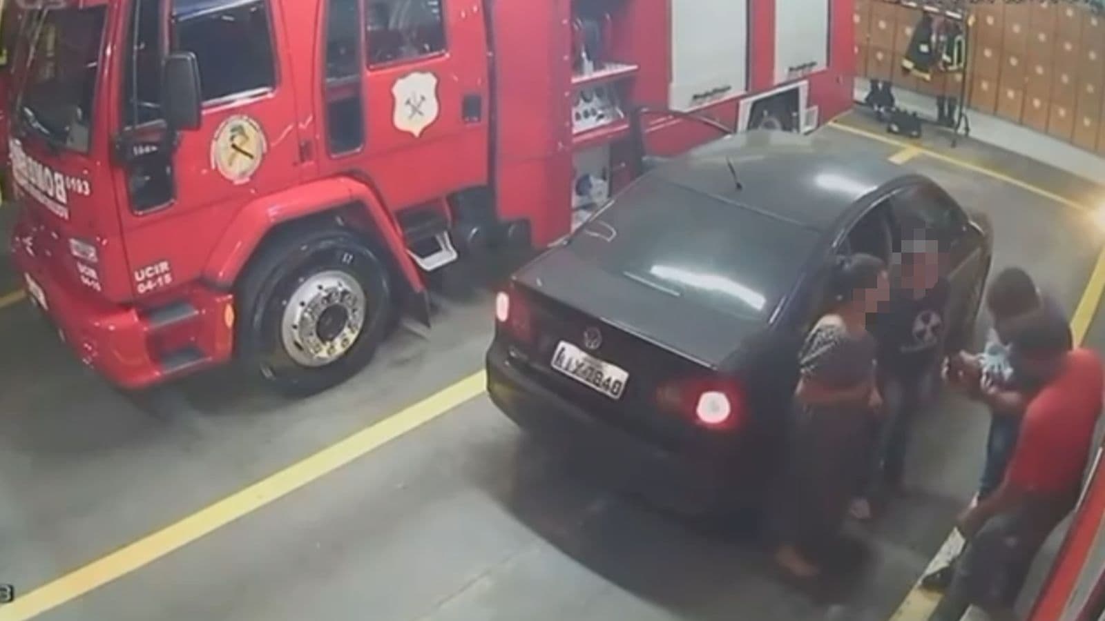 Bebê de 14 dias engasga e volta a respirar após ser salvo por bombeiros voluntários em SC