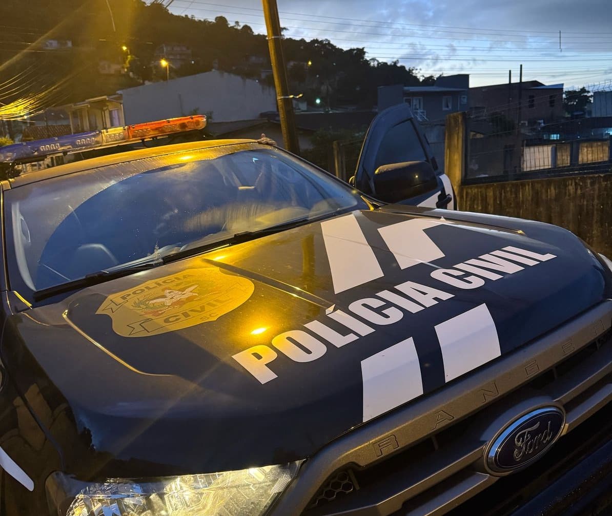 Jovem é morto com mãos e pés amarrados ao tentar sair do tráfico em Florianópolis