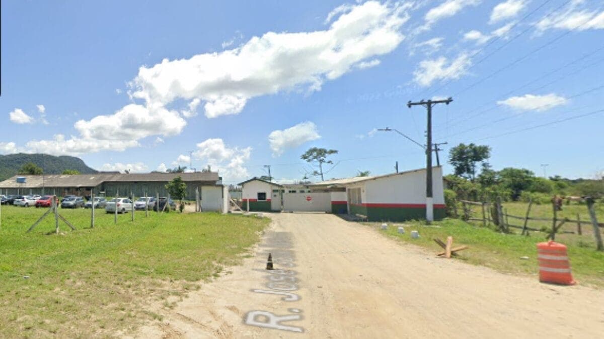 Policial penal é preso em flagrante traficando dentro da cadeia em Palhoça