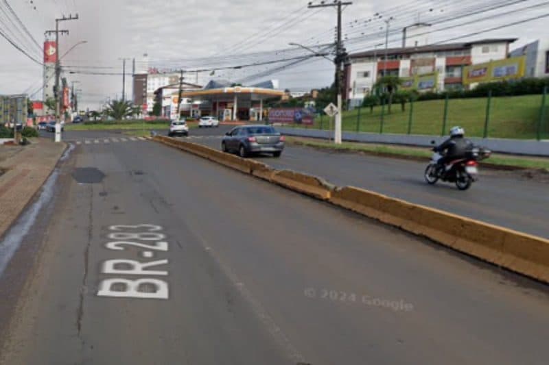 Venezuelano se recusa a entregar celular e é baleado em Chapecó