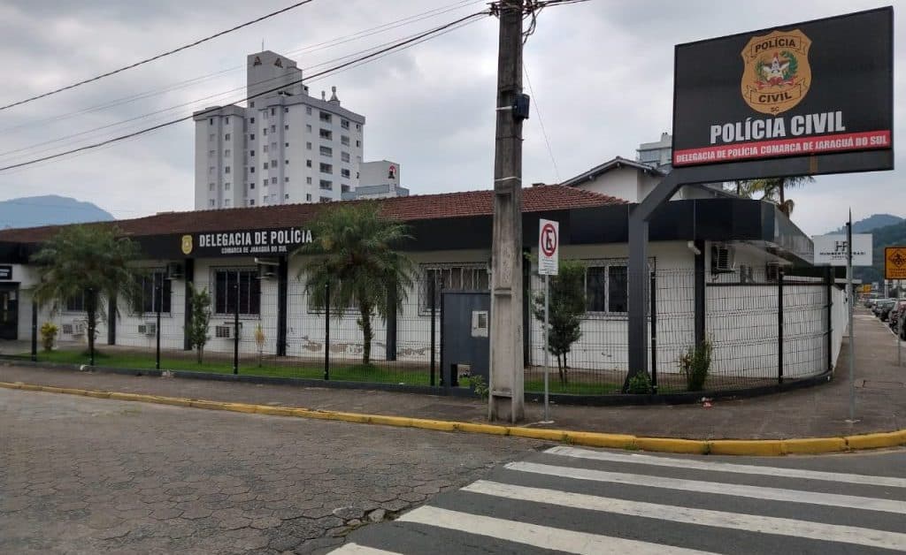 Namorado de adolescente que morreu após suspeita de consumo de cocaína é solto após audiência de custódia