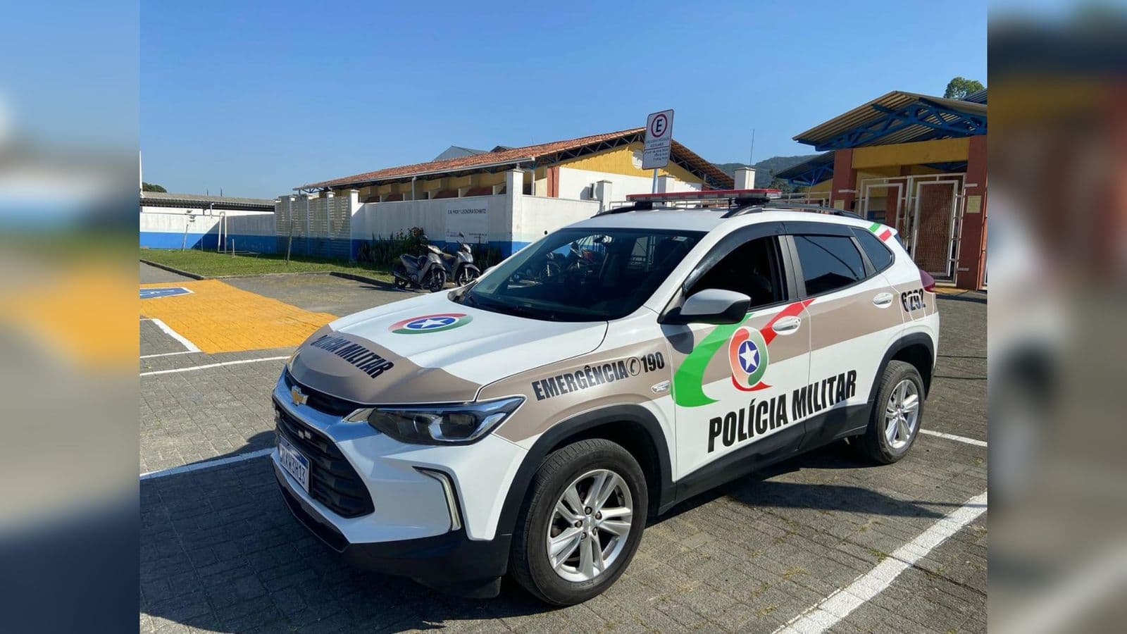 Aluna é flagrada com faca dentro de escola e revela que sofria ameaças 