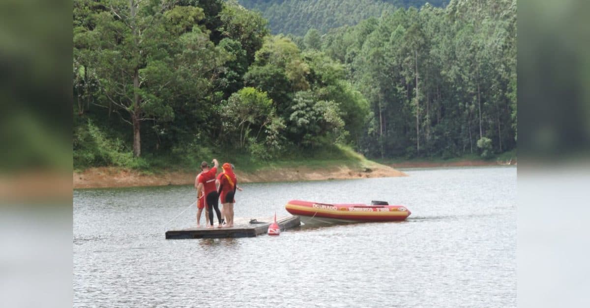 Bombeira sofre afogamento durante curso de mergulho em Itajaí e segue em estado grave