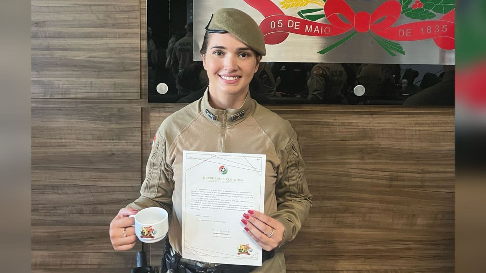 Dia da Mulher: Soldado recebe homenagem após recorde de atendimentos na PMSC