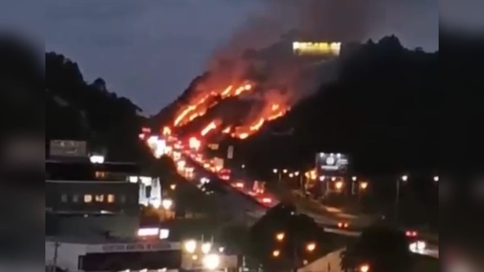 Incêndio de grandes proporções atinge Morro das Calotas, em Itapema