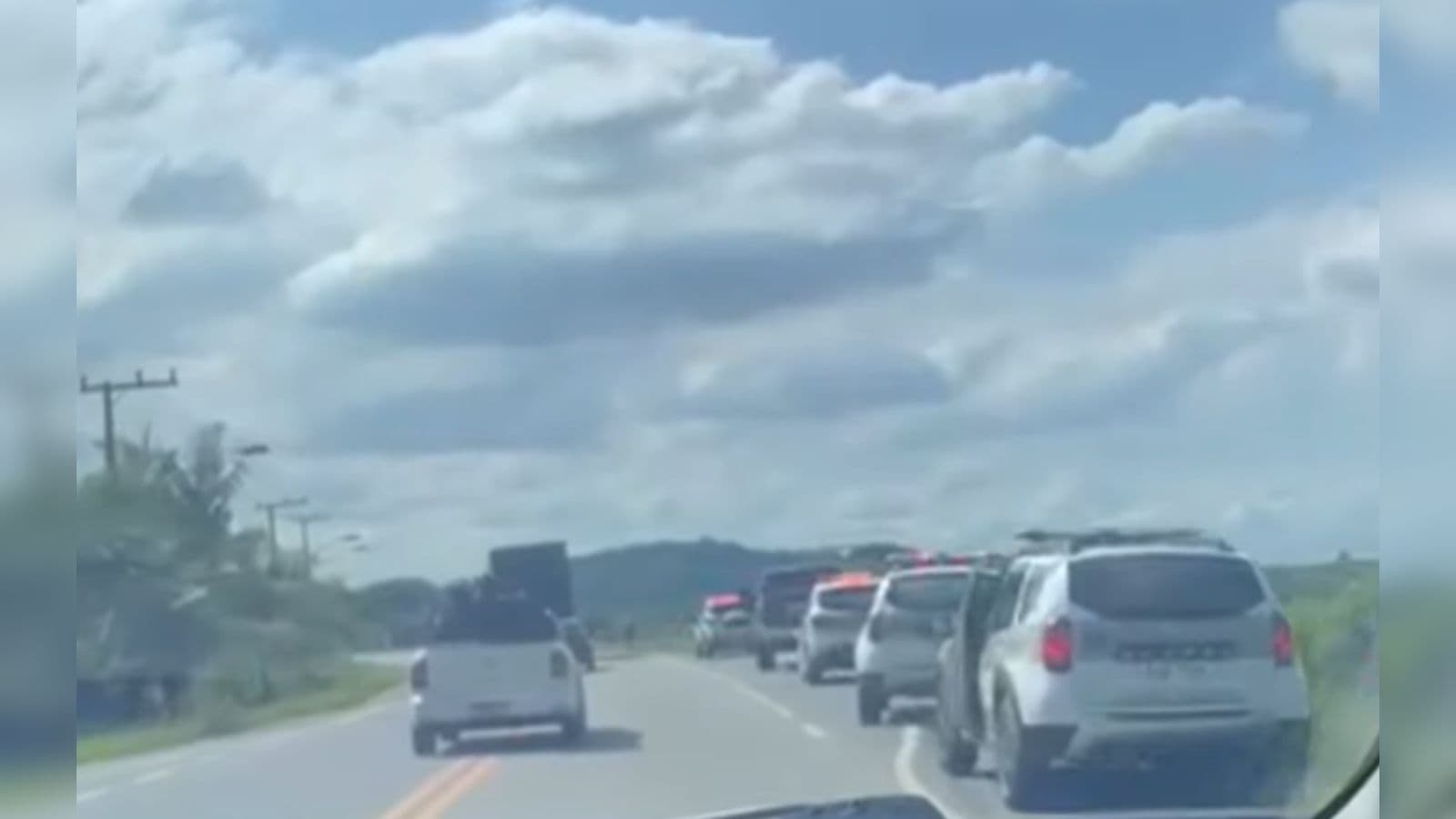 Polícia recupera caminhonetes roubadas em menos de três horas após assalto em Jaraguá do Sul