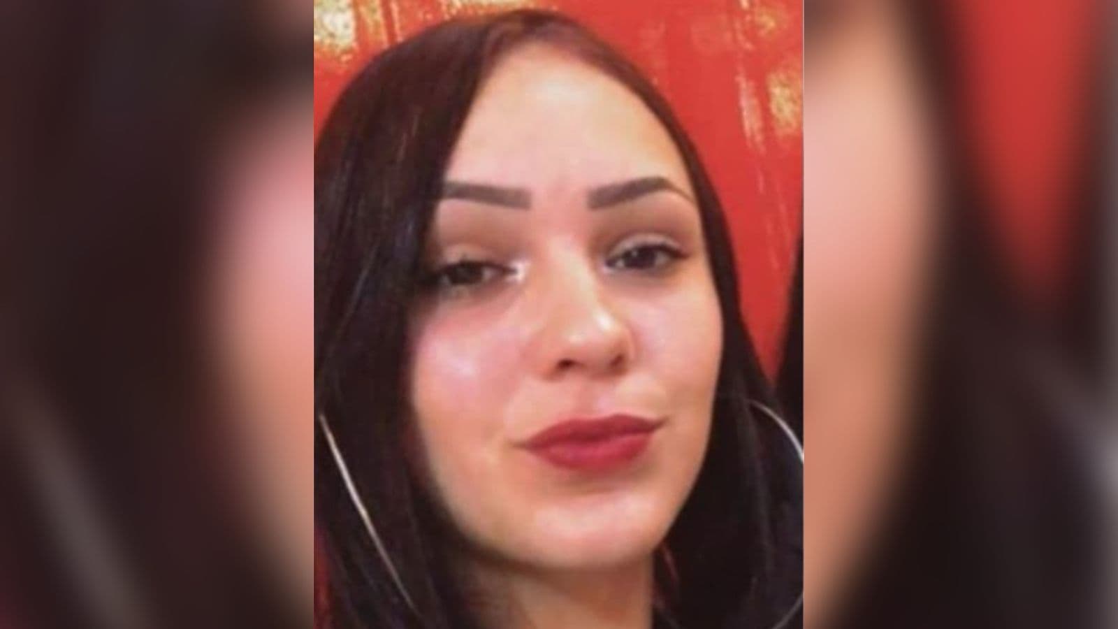 Jovem de 18 anos é executada com mais de 15 tiros dentro de carro em SC