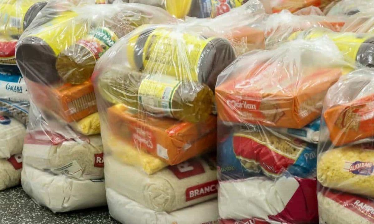 Café, tomate e leite pesam no bolso e elevam custo da cesta básica em boa parte do país
