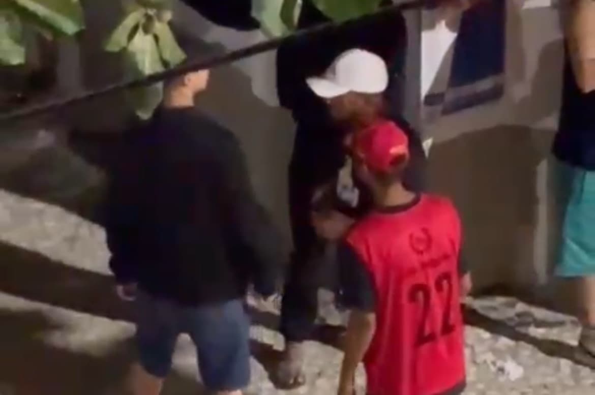 Homem é preso por tráfico de drogas e corrupção de menores em Balneário Camboriú
