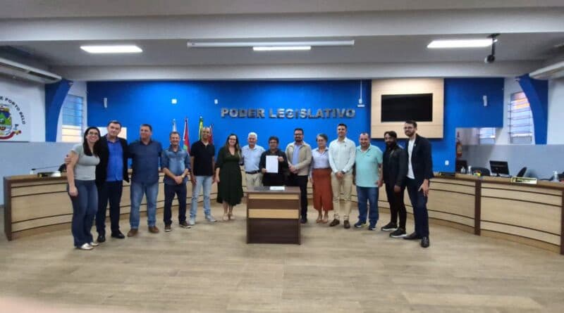Porto Belo sanciona primeiro Plano de Cargos e Salários para servidores efetivos