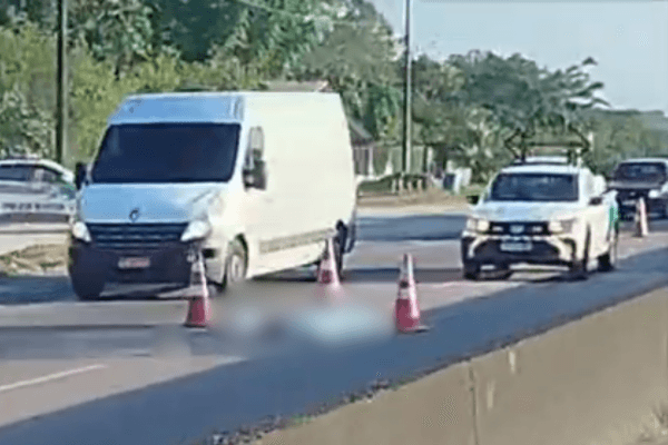 Corpo é arrastado por pista após atropelamento brutal na BR-101 