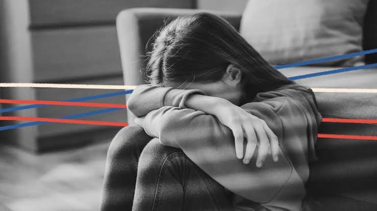 Menina de 11 anos vai à UPA e revela que foi estuprada pelo padrasto em Palhoça