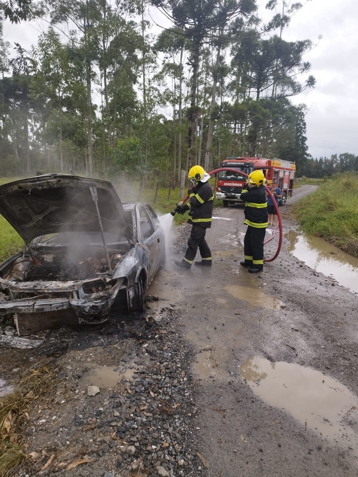 Por pouco carro com GNV não explode em Rio do Sul
