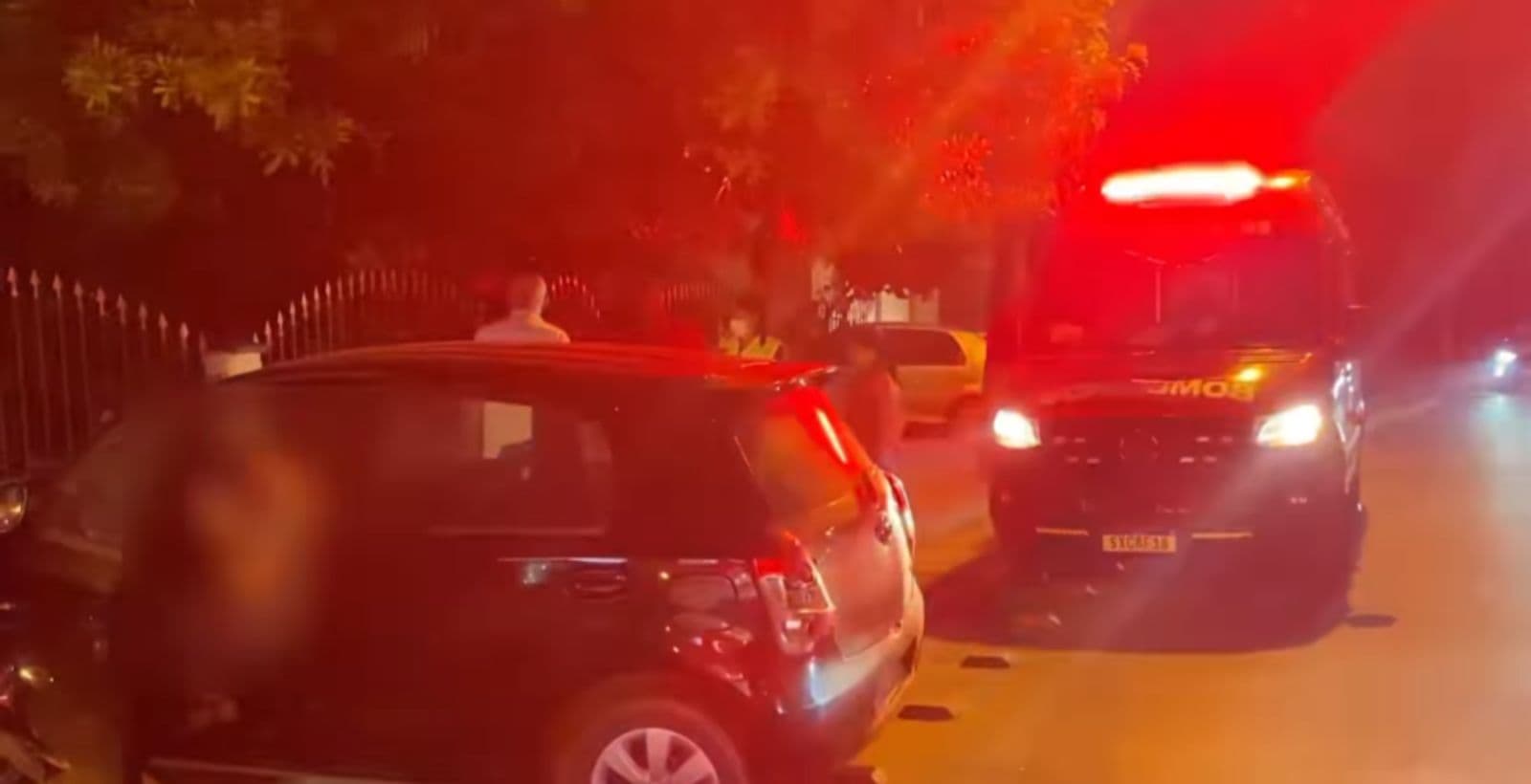 Motorista perde controle e bate em muro após passar mal em São João Batista