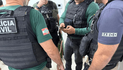 GAECO caça casal líder de facção que lavava dinheiro ostentando vida de luxo em Itapema