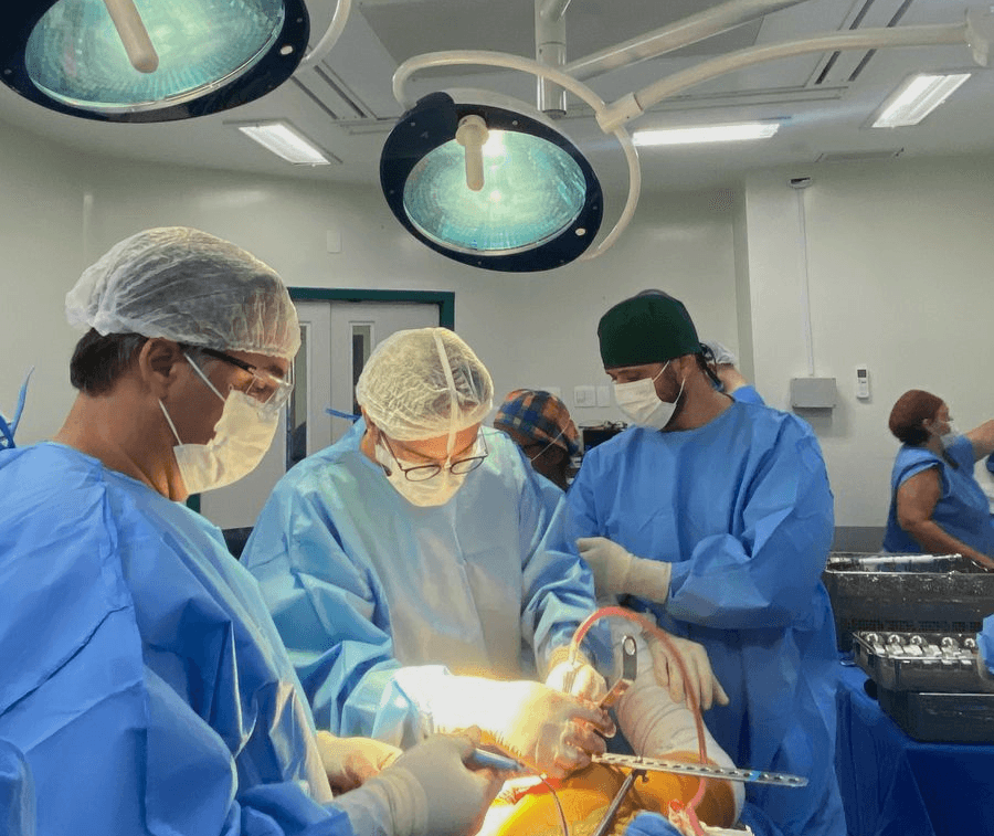 Hospital Celso Ramos retoma transplantes ósseos com cirurgia de quadril