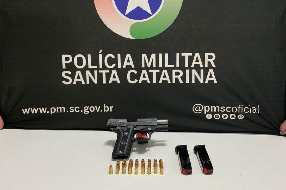 Homem ataca companheiro com faca durante discussão no Vale do Itajaí 
