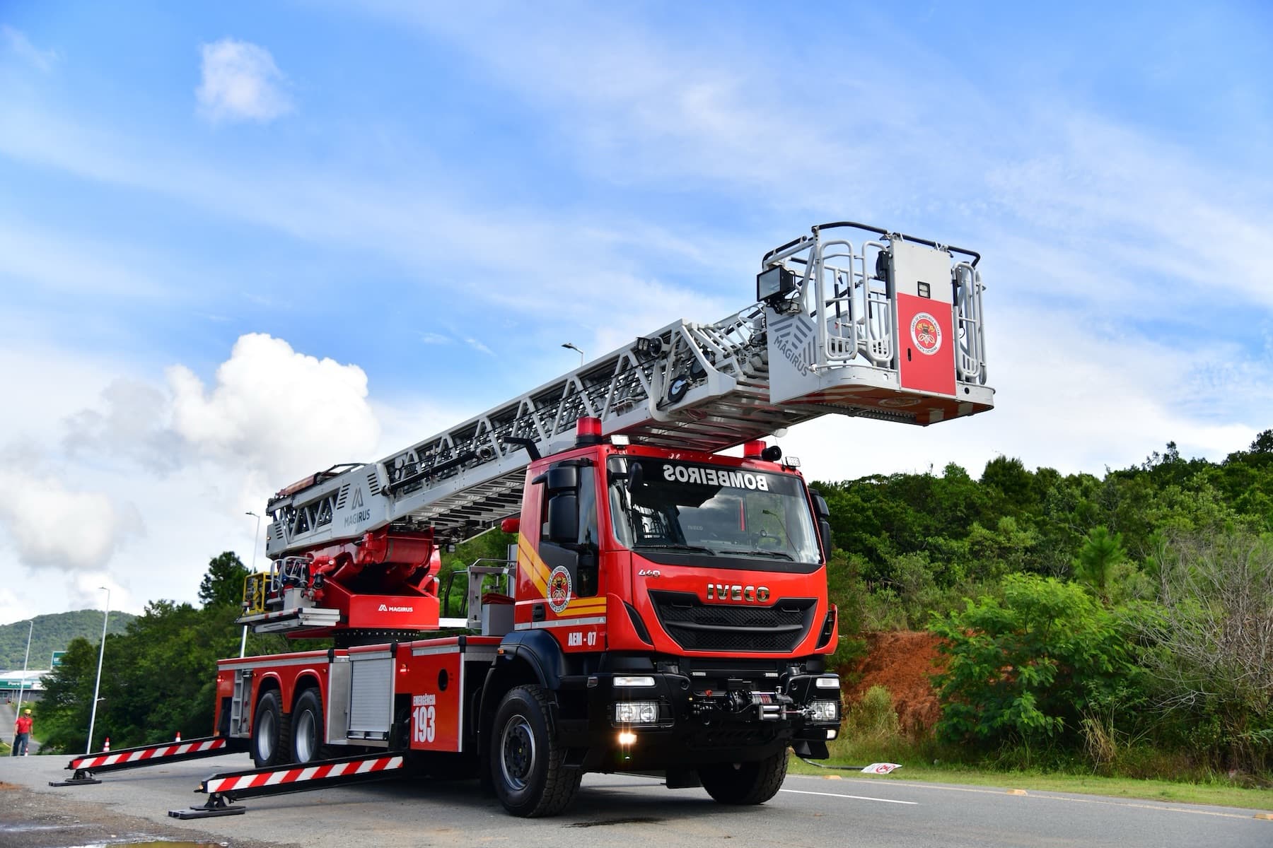 Corpo de Bombeiros de SC recebe reforço na frota com mais de 200 novos veículos
