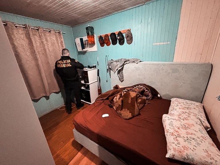 PF prende homem por armazenar material relacionado a estupro em SC