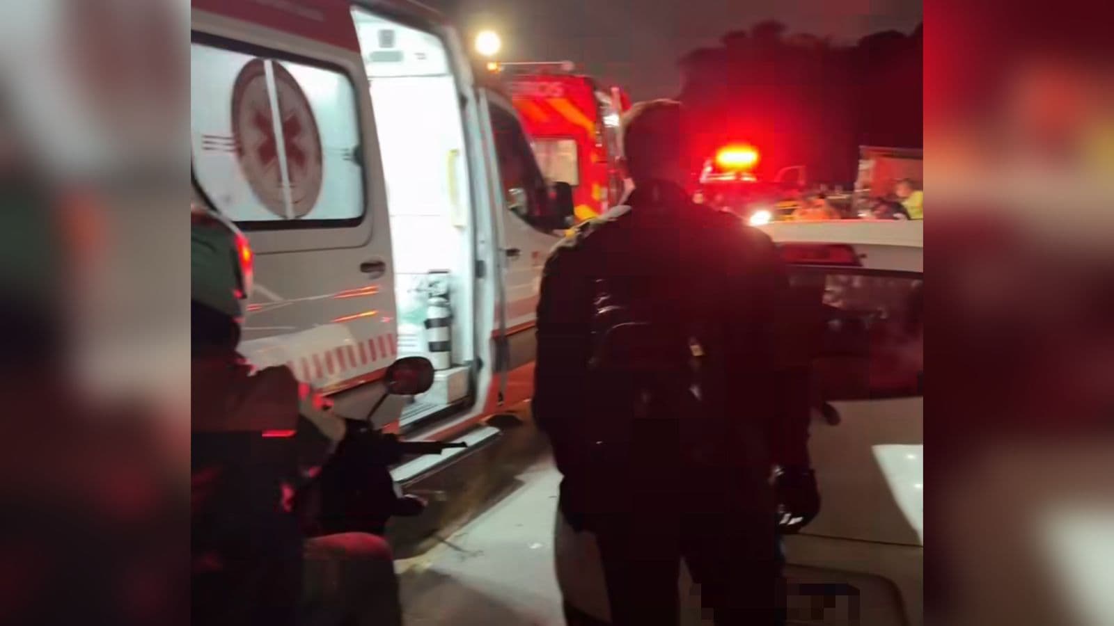 Motociclista morre após colisão entre moto e caminhão na BR-282 em Palhoça