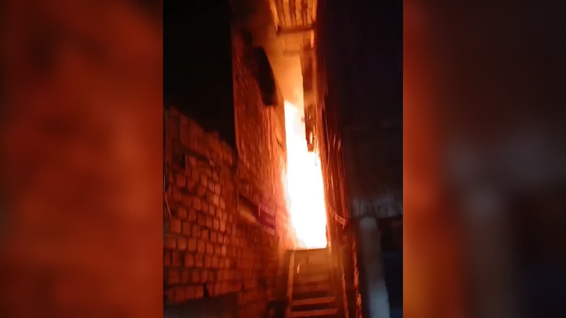 Incêndio destrói galpão de gesso e atinge residência nos fundos em Itapema