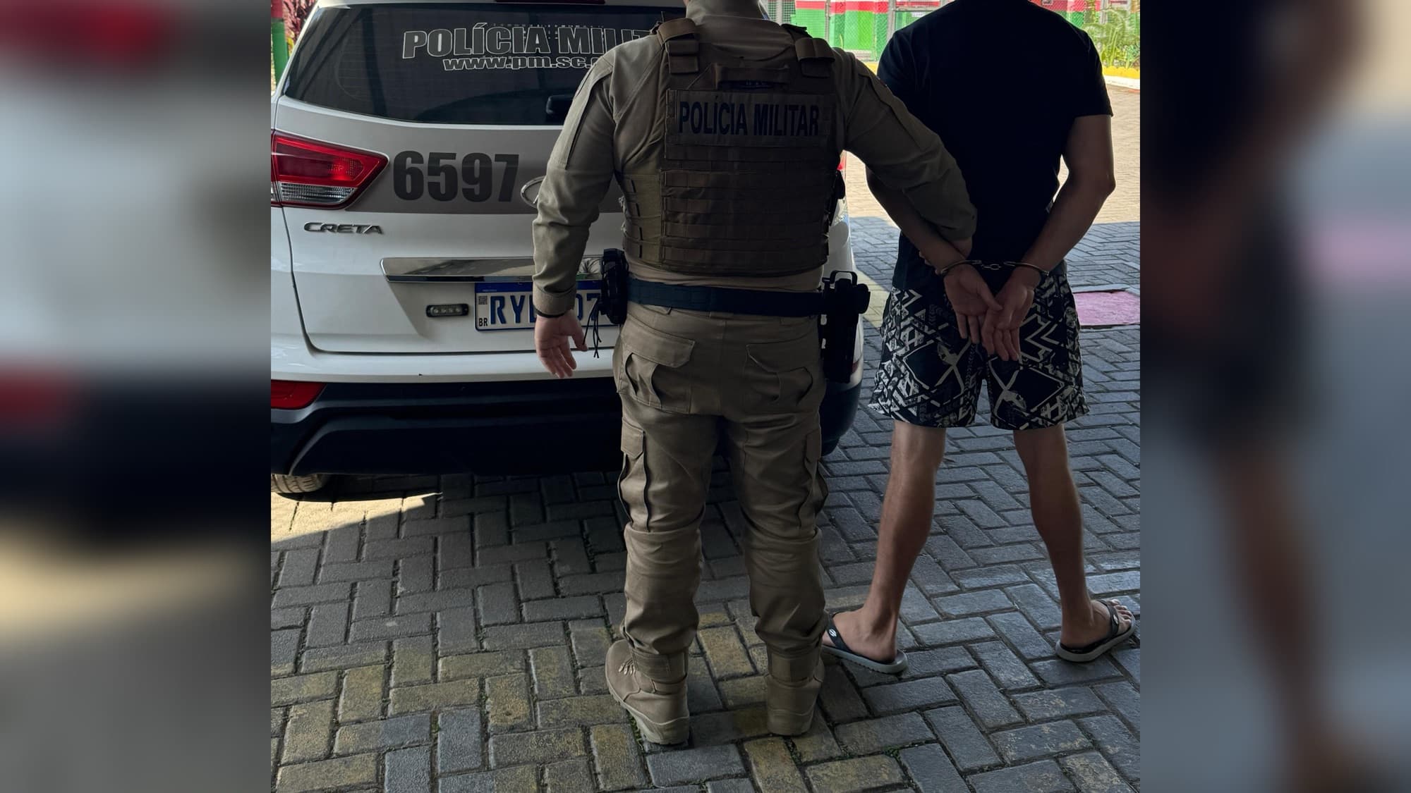 Foragido há mais de 5 anos é achado em grupo de moradores de rua em Camboriú