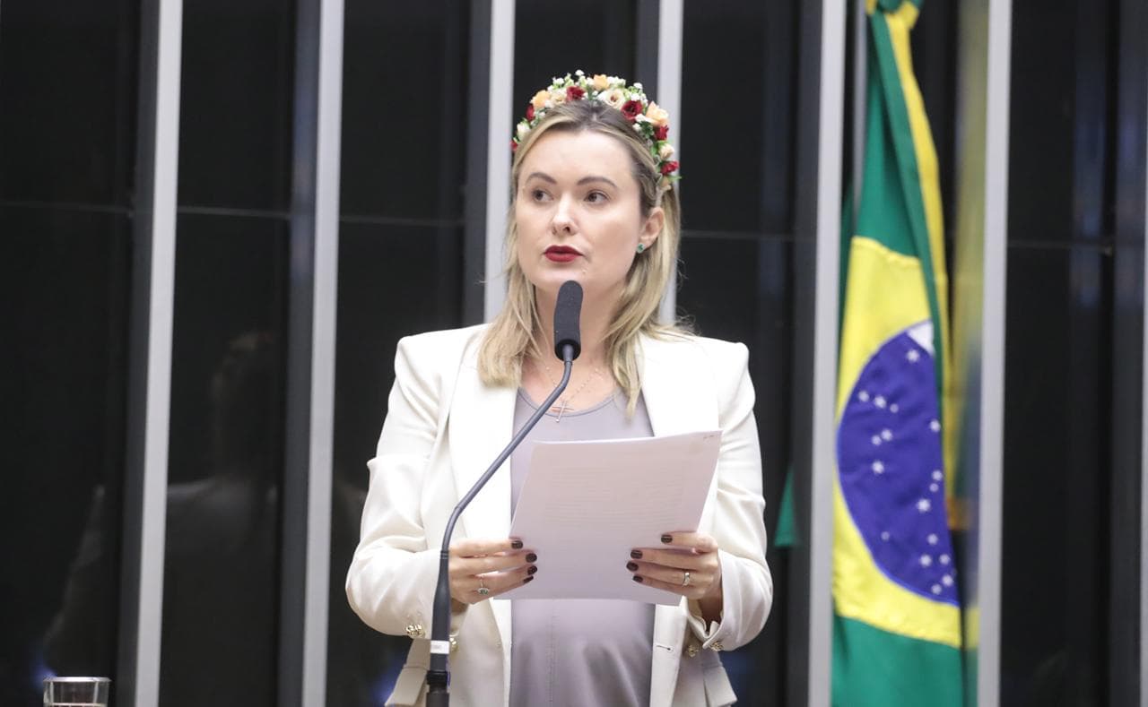 Júlia Zanatta havia alertado INSS sobre fraudes antes da operação da PF: “Eles sabiam e lavaram as mãos”