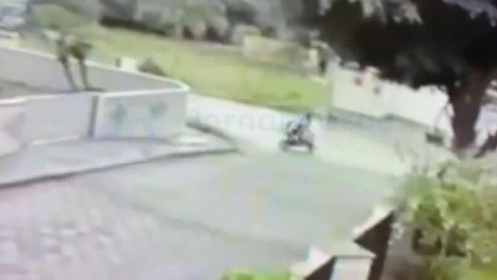 Imagens fortes: vídeo mostra acidente com bike elétrica que matou jovem em SC