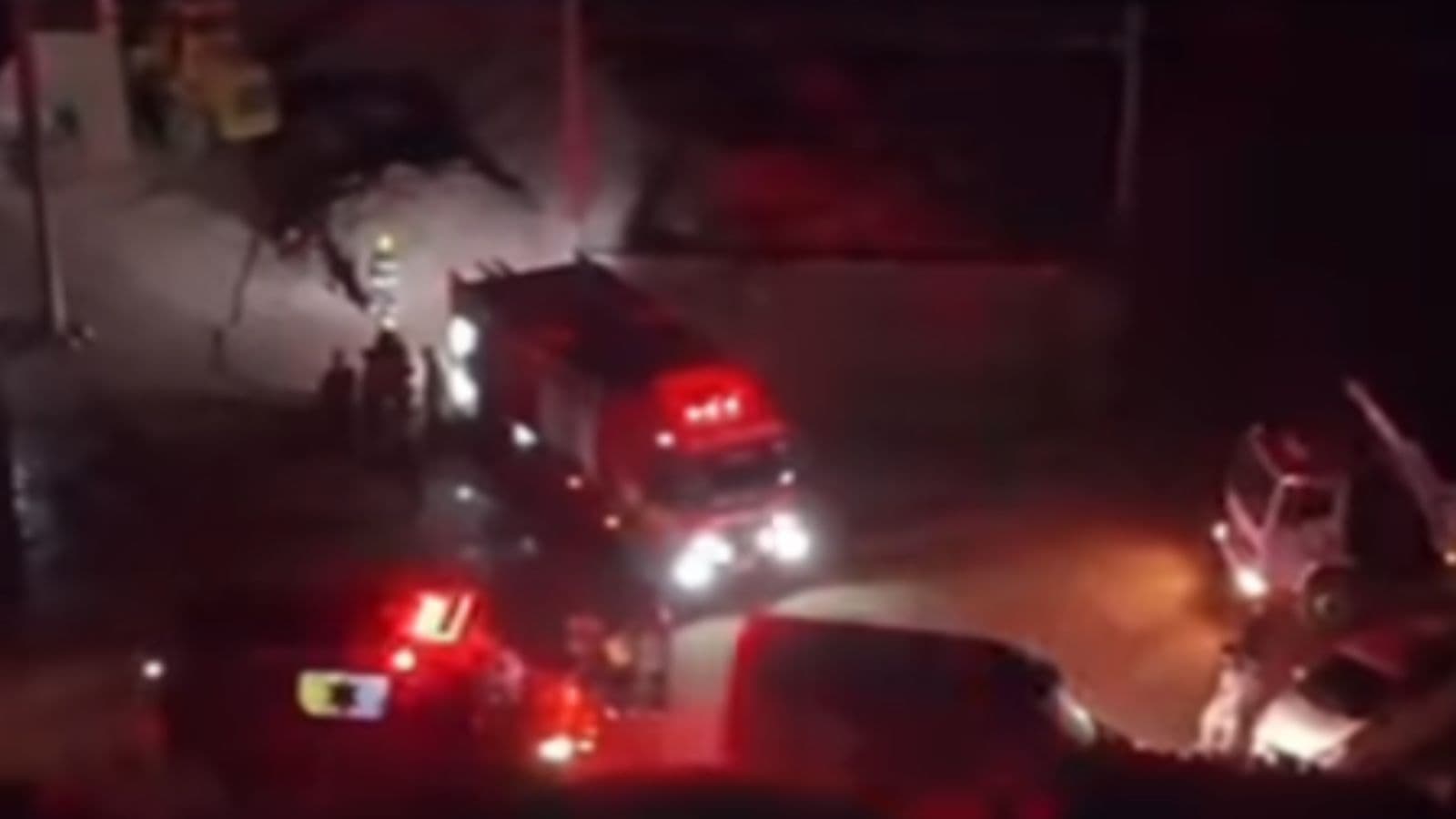 Incêndio atinge cerâmica no Centro de Canelinha e mobiliza bombeiros da região