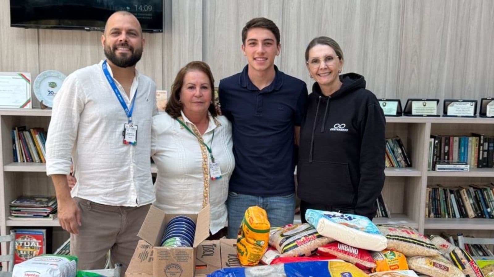 Mais de 100 kg de alimentos são doados ao Lar Santa Maria da Paz em Tijucas