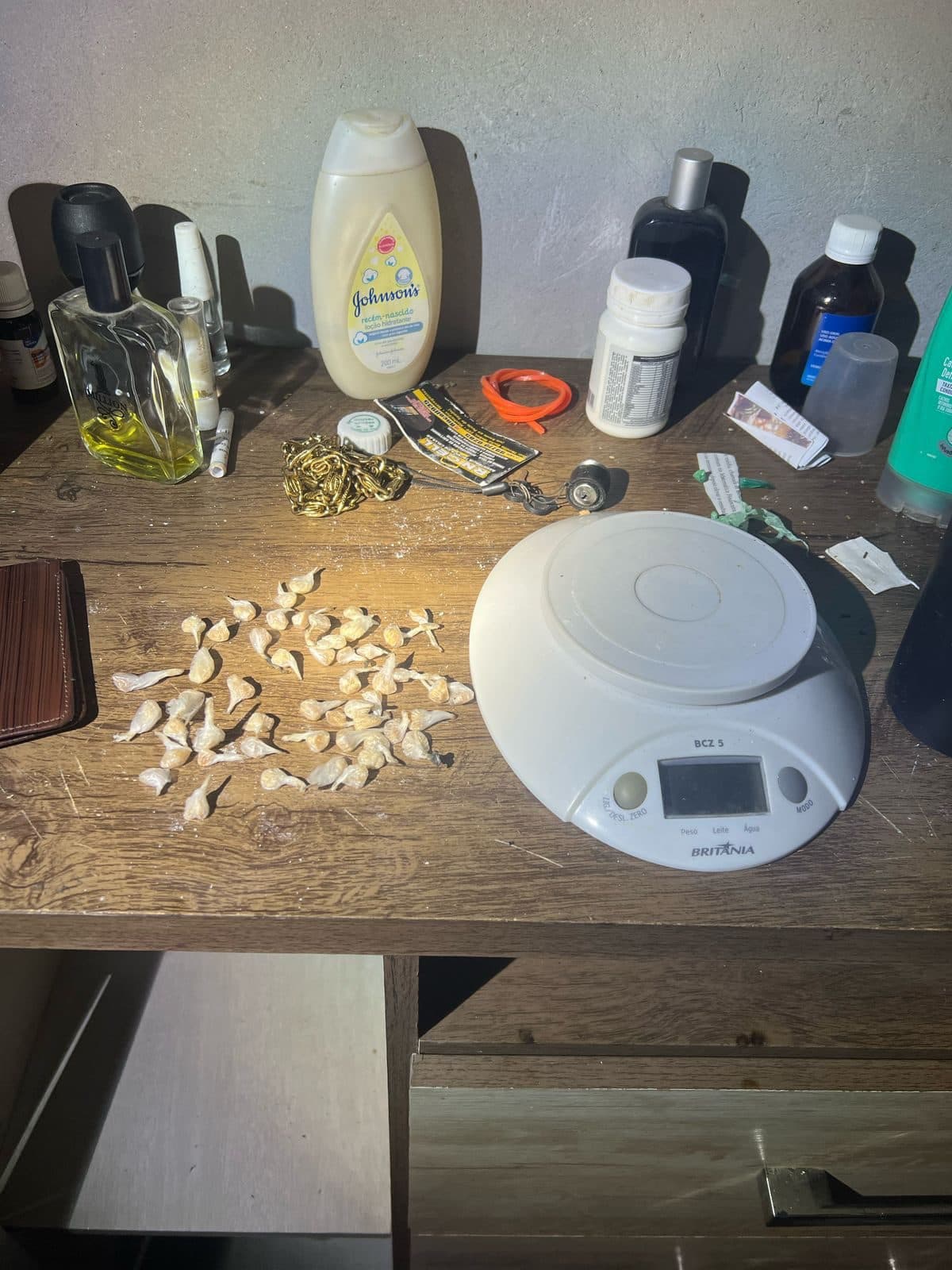 Polícia prende ladrão que fingia estar armado em Navegantes