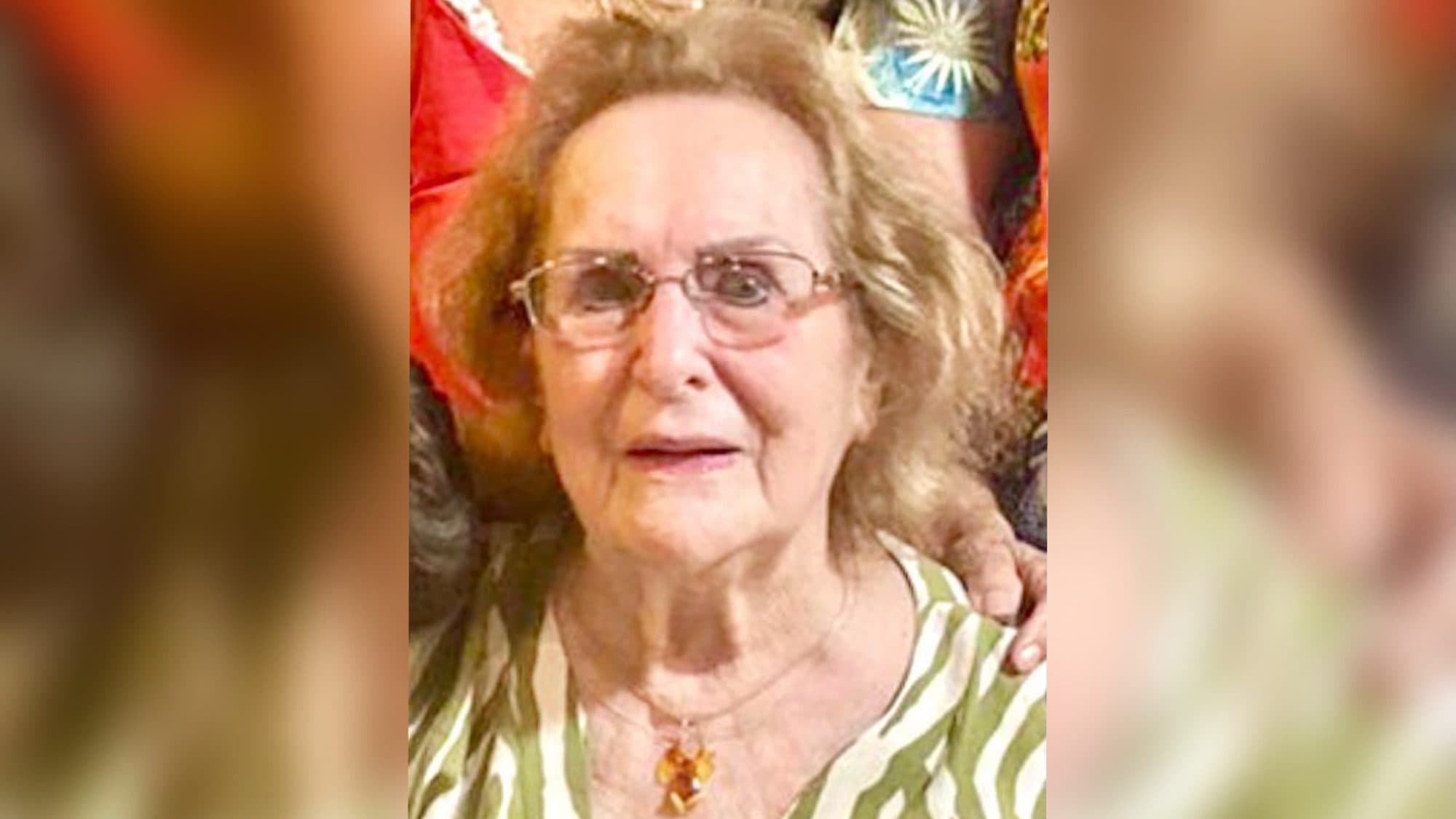 Familiares e amigos se despedem de Marília Büchele Dias, aos 98 anos, em Tijucas