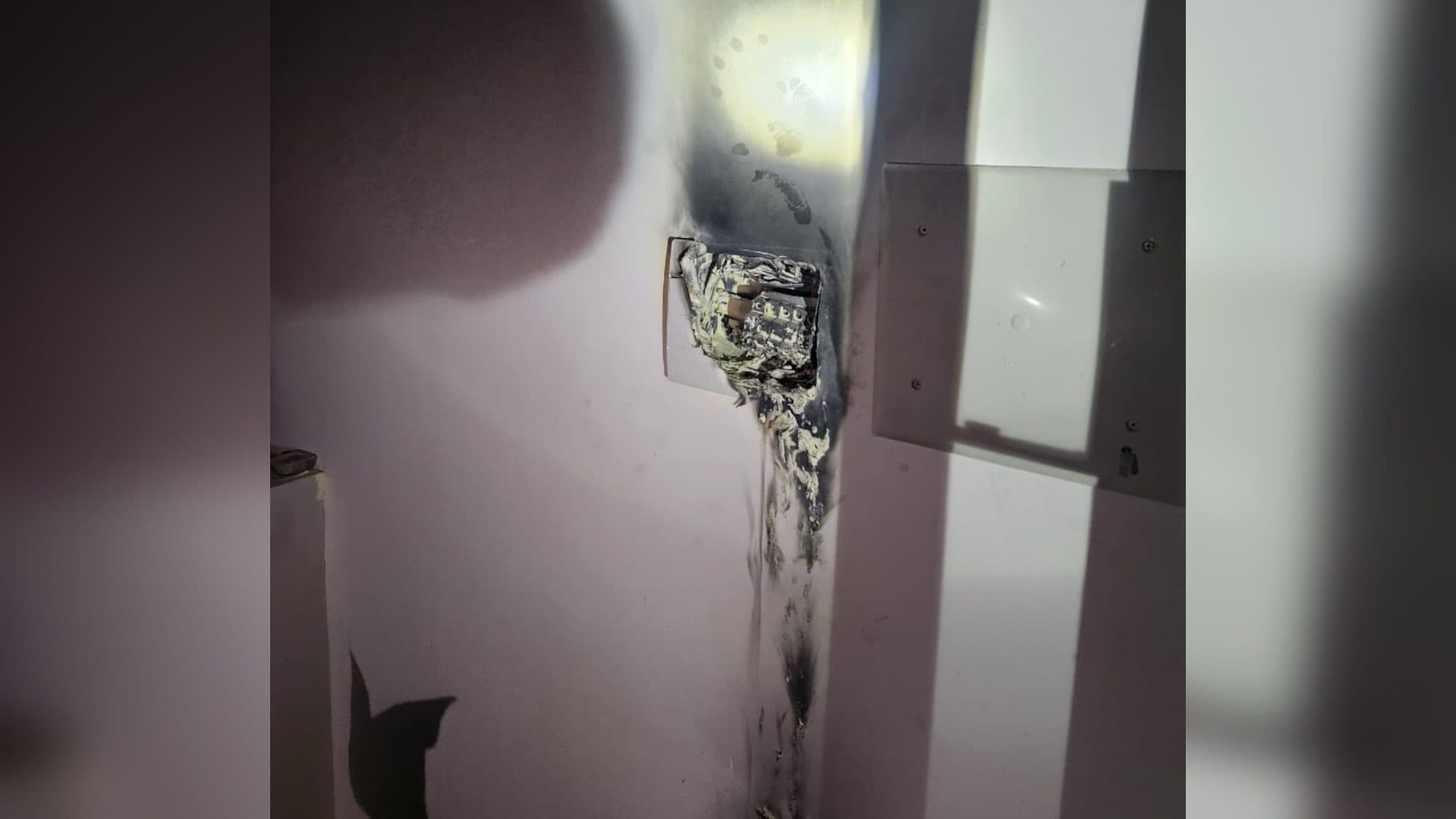 Princípio de incêndio assusta moradores de prédio em Balneário Camboriú
